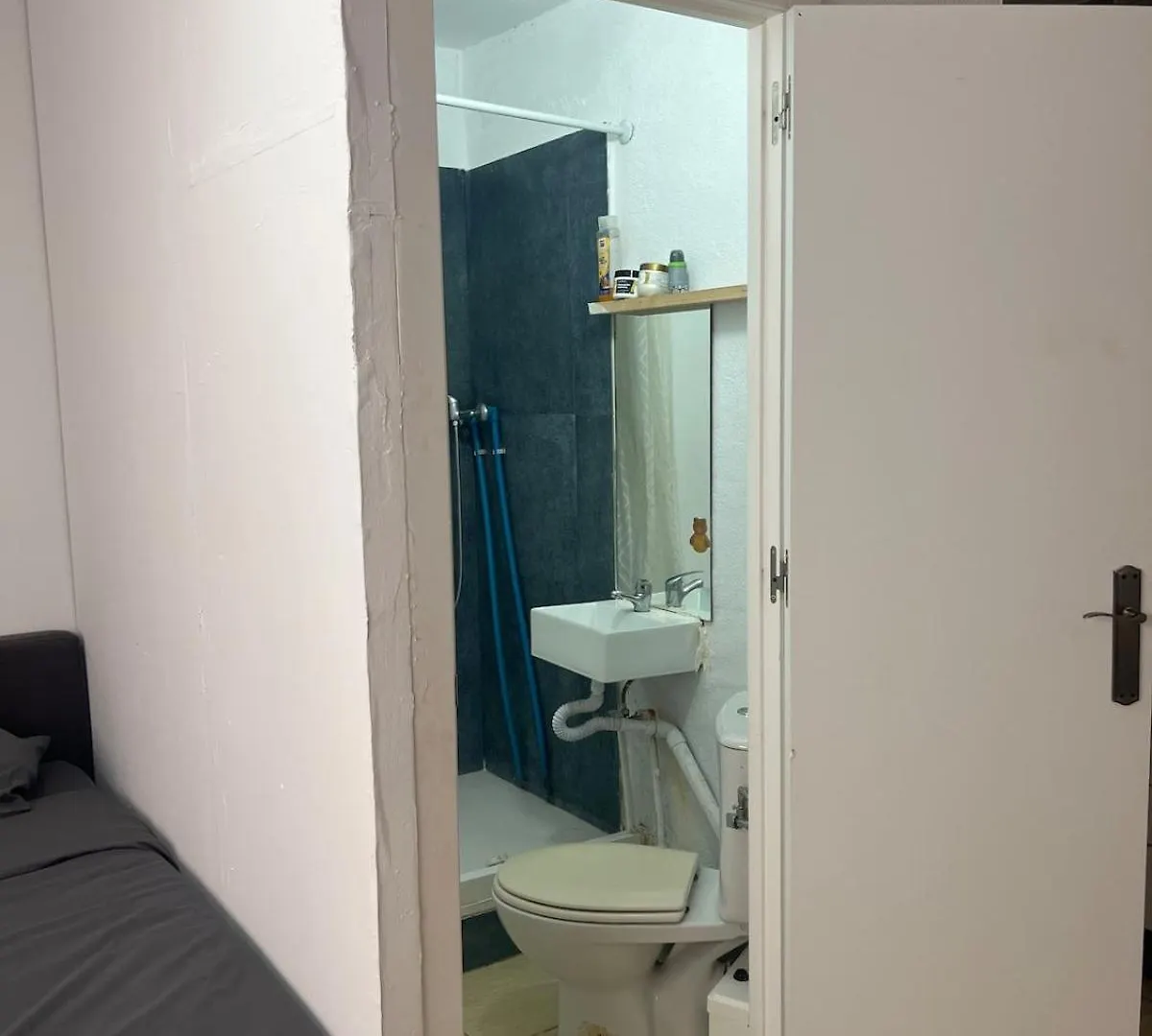 Room With Bathroom And Kitchen San José 0*,